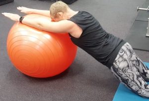 Ball rollout for core stability